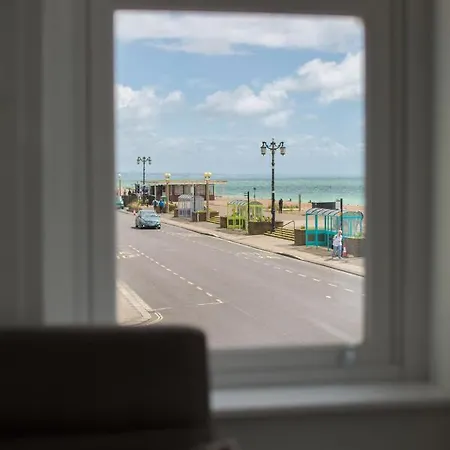 Lovely 3-Bedroom Apartment With Stunning Sea Views Worthing Exterior photo