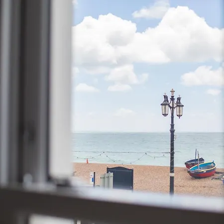 Lovely 3-Bedroom Apartment With Stunning Sea Views Worthing Exterior photo
