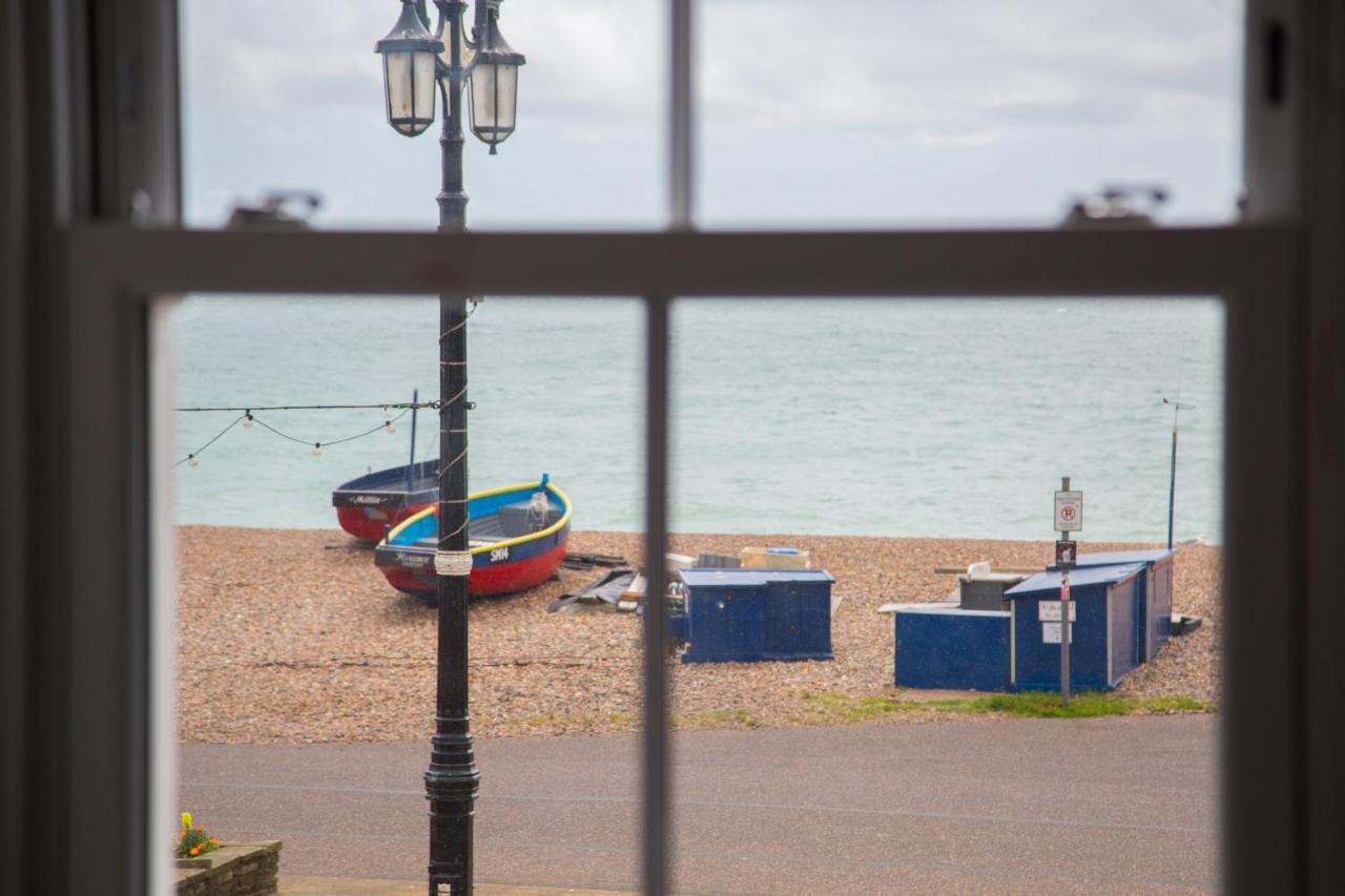 Lovely 3-bedroom With Stunning Sea Views Apartment
