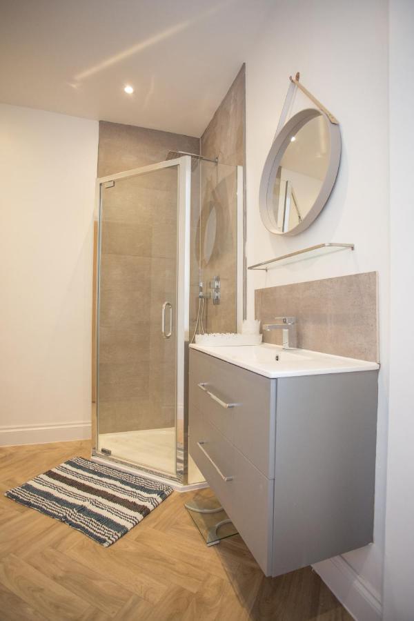 Lovely 3-bedroom With Stunning Sea Views *