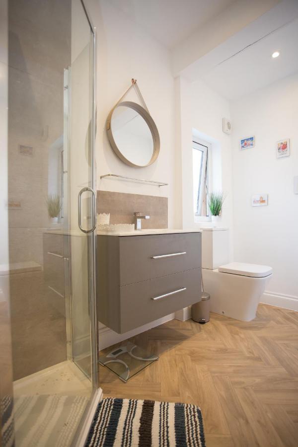 Apartment Lovely 3-bedroom With Stunning Sea Views *