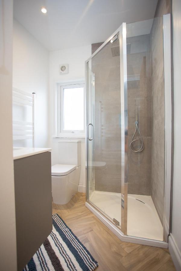 Lovely 3-bedroom With Stunning Sea Views Apartment